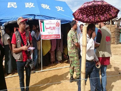  الرحمة العالمية تقيم مخيماً طبياً للاجئين البورميين 
